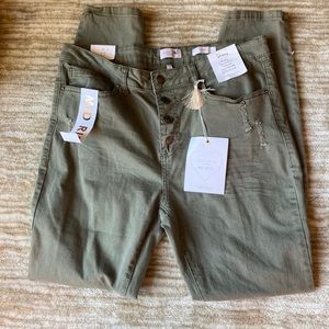 NWT Angel Kiss Pants (J15)